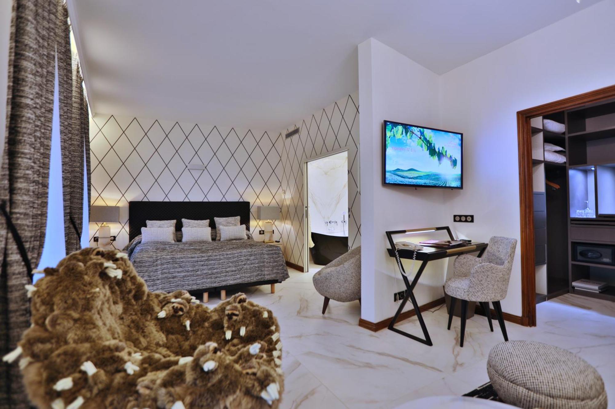 Hotel Le Cep โบน ภายนอก รูปภาพ