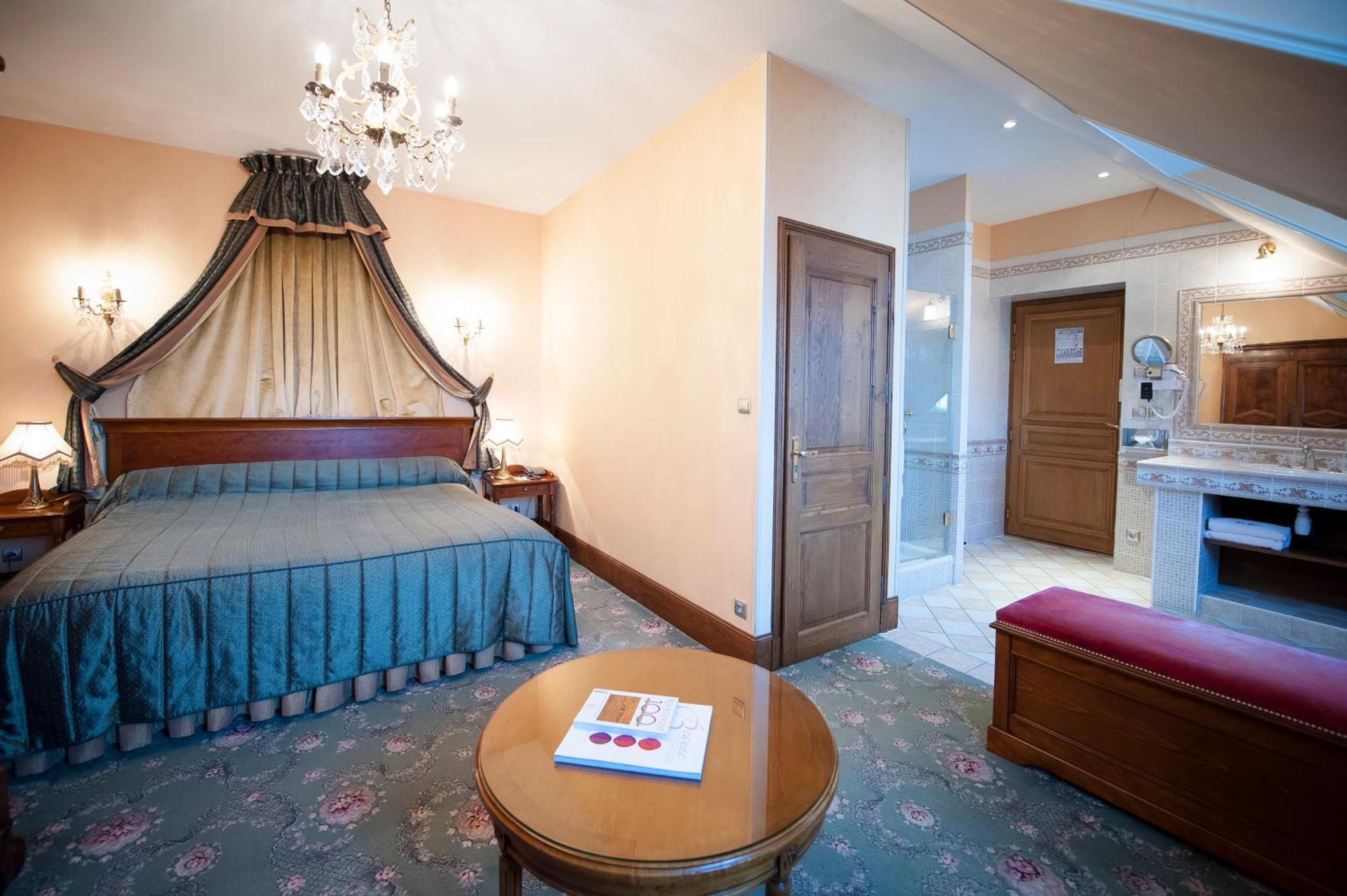 Hotel Le Cep โบน ภายนอก รูปภาพ